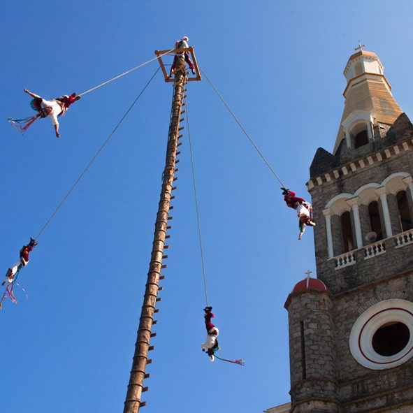 Gozar de los voladores en Cuetzalan